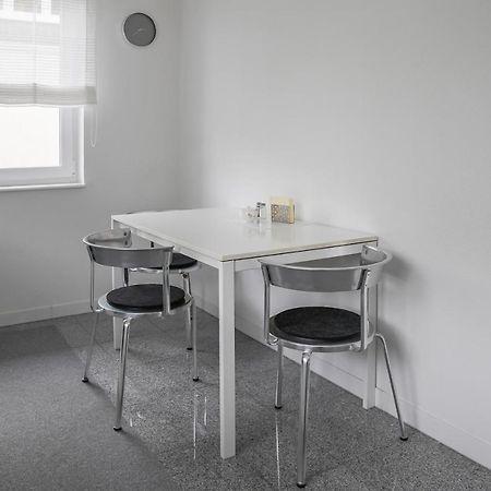 Modernes Stadthaus | Parkplatz | Wifi | Bad&Dusche | Kueche Hannover Exterior photo