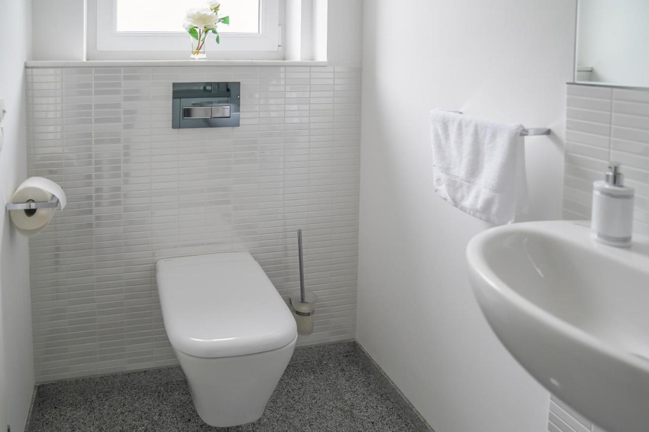 Modernes Stadthaus | Parkplatz | Wifi | Bad&Dusche | Kueche Hannover Exterior photo
