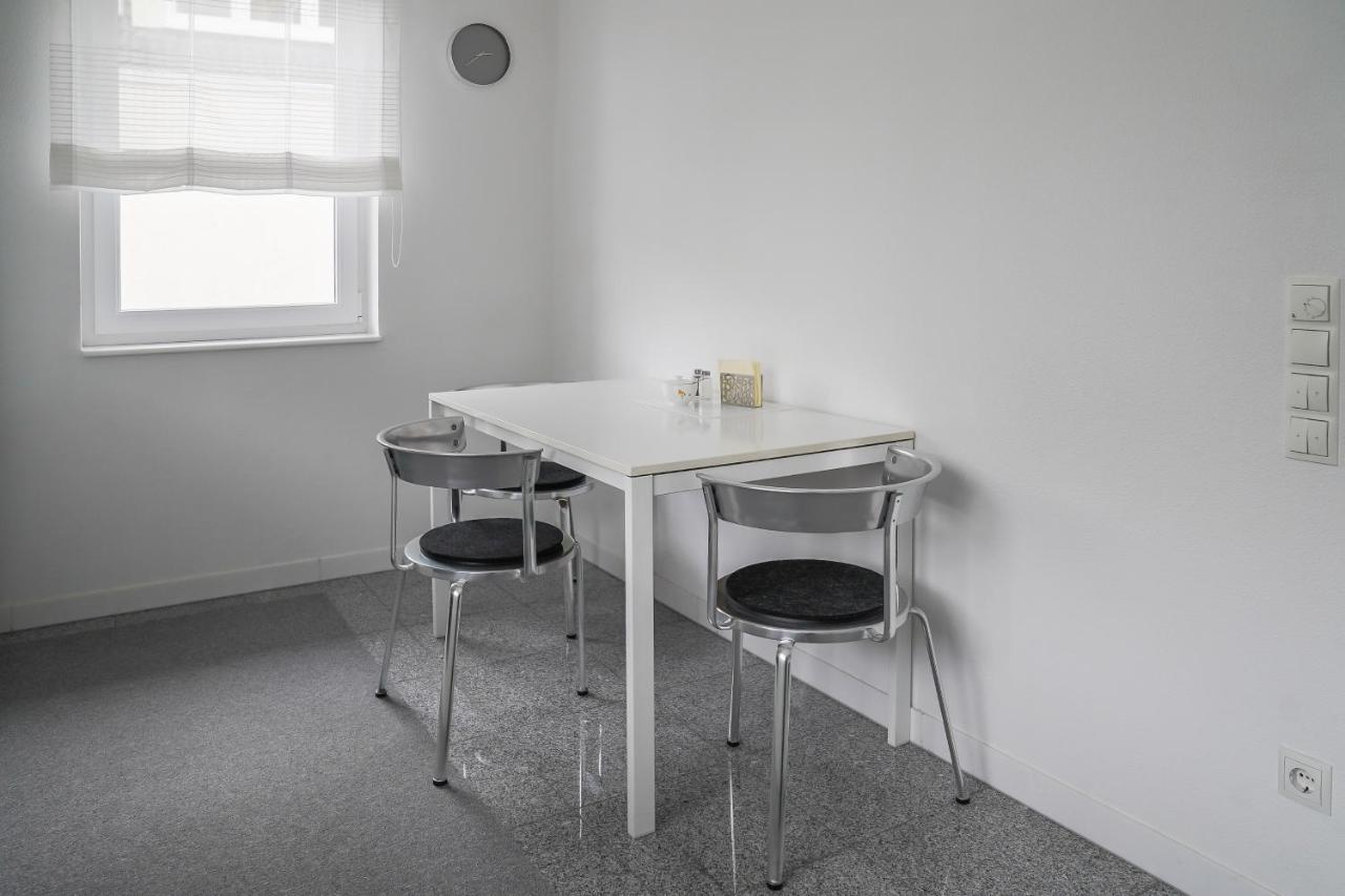 Modernes Stadthaus | Parkplatz | Wifi | Bad&Dusche | Kueche Hannover Exterior photo