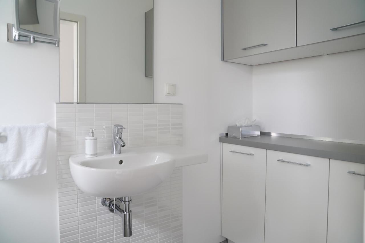 Modernes Stadthaus | Parkplatz | Wifi | Bad&Dusche | Kueche Hannover Exterior photo